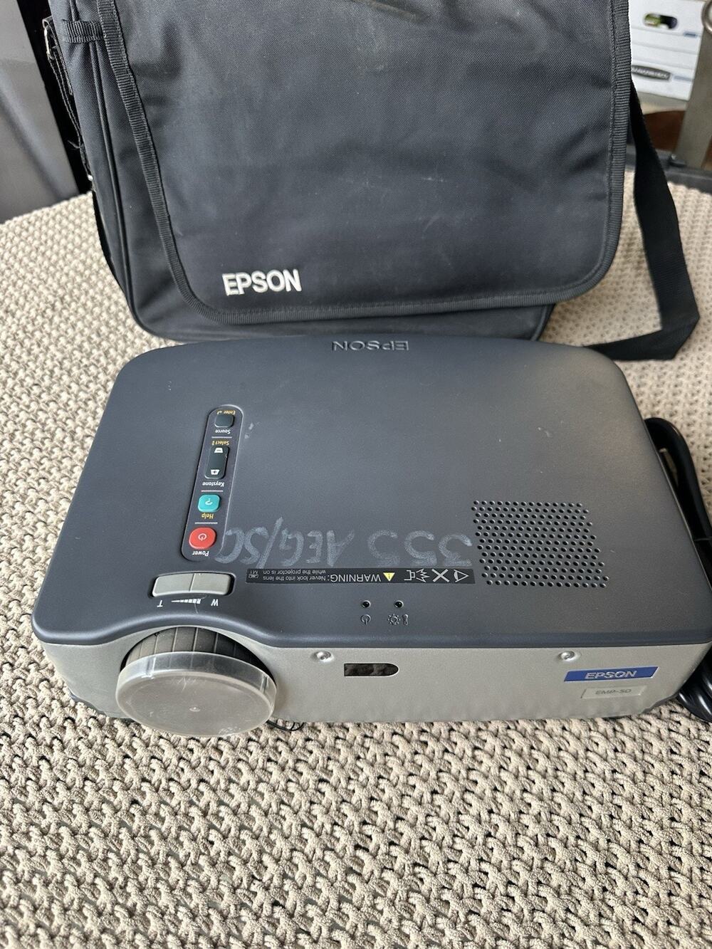 Epson LCD Projector EMP-50 No Bulb Powers Up Coles With Carrying Case